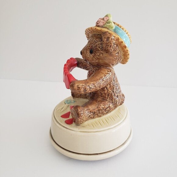 Vintage Otagiri Ceramic Valentine's Day Country Bear Music Box Figurine - Picture 2 of 10